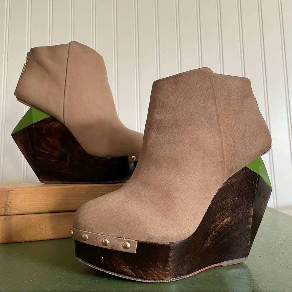 Finsk Avant Garde Architectural Wooden Wedges in Neutral Nubuck *Brazil* - Picture 11 of 16